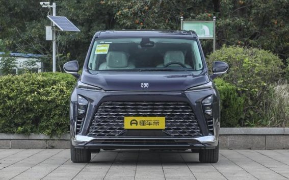 短途通勤零油费，一年省下5000元，全家出行选新能源GL8更划算！