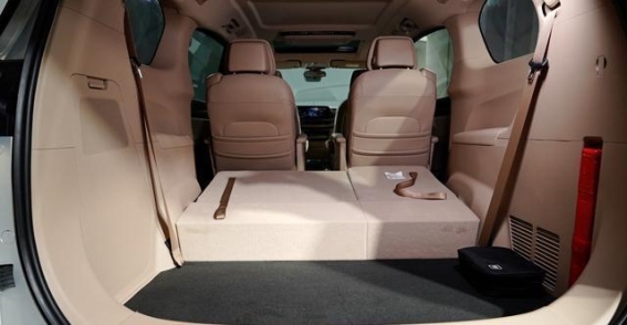 别克GL8陆尚PHEV：豪华与效率的完美结合