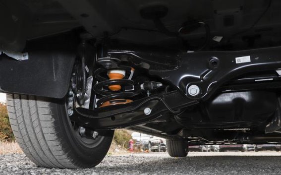 别克GL8 2026款陆尊2.0T智享版：全场景出行的理想选择