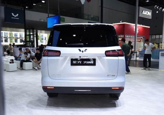 五菱星光730试驾报告：10万级家用MPV的务实之选