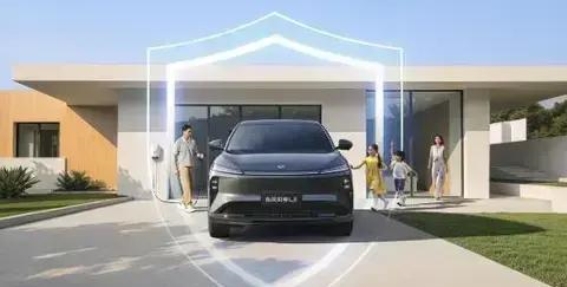 风神L8：15万级新能源SUV的高性价比之选