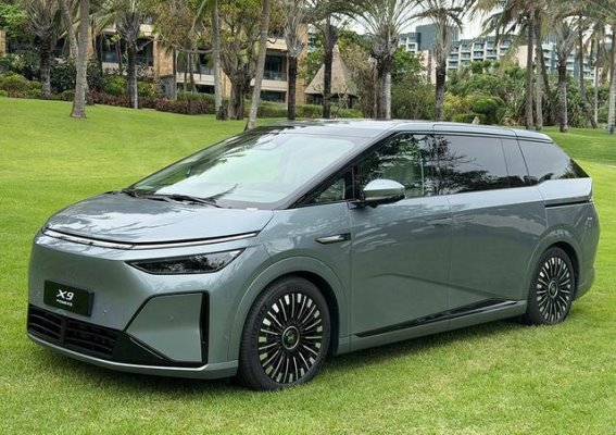 小鹏P7+旅行版曝光，空间与实用性成市场关注焦点