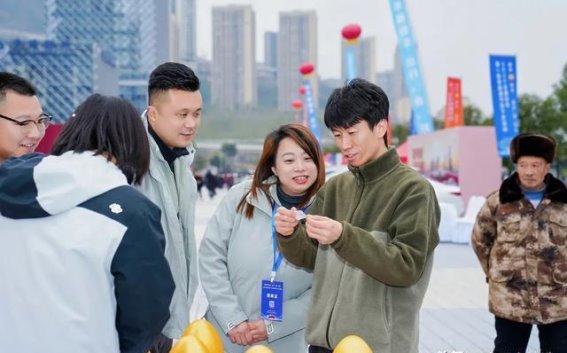 2026年全国首场新能源汽车下乡活动在重庆万州盛大启幕