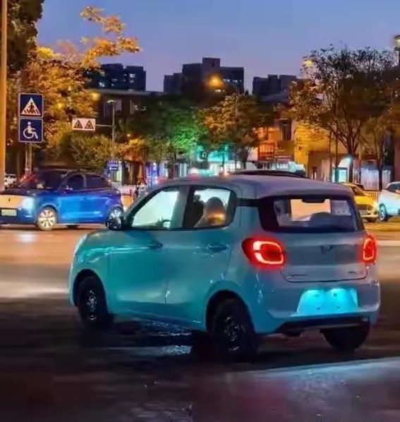 宏光五菱MINIEV的安全守护：全方位保障每一次出行