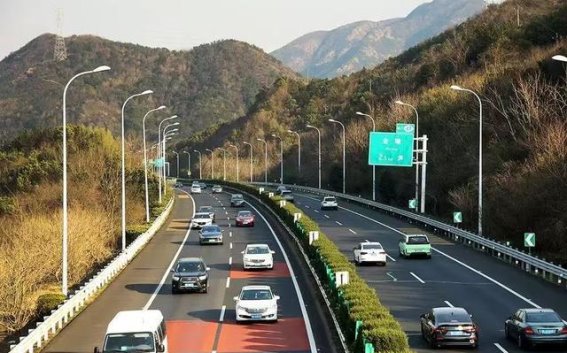 跑高速才知道，混动车远不只是省油