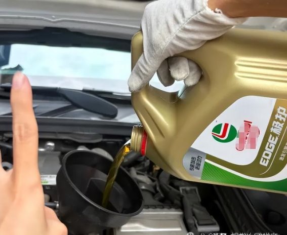 发动机其实很耐用，但这些用车习惯正在慢慢伤它